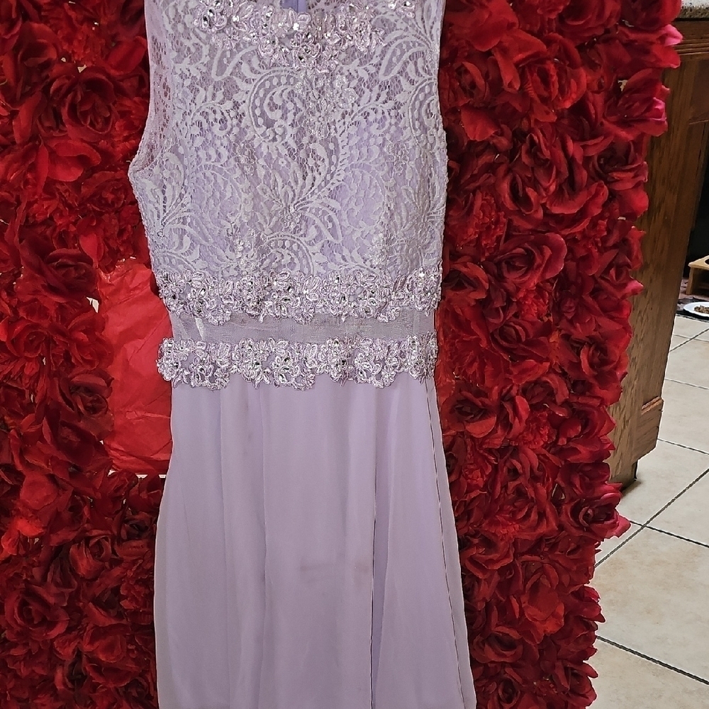 Women's Elegant Lavender Lace Dress Size Small - Stain On Front